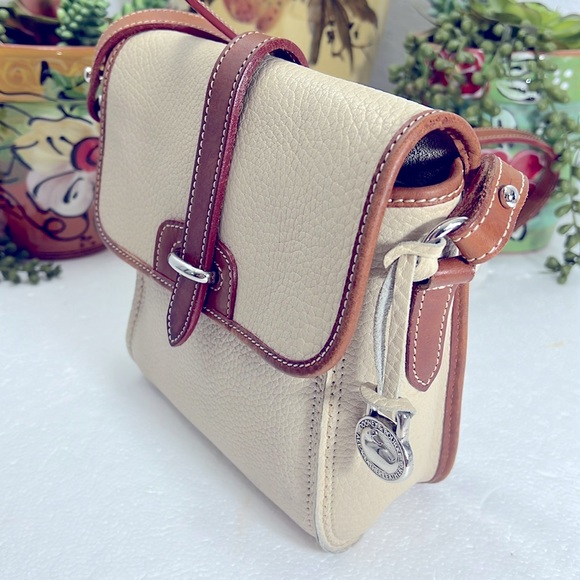 🦆 DOONEY & BOURKE AWL EAST WEST SMALL FLAP VINTAGE CREAM BRITISH TAN CROSSBODY - Picture 4 of 14